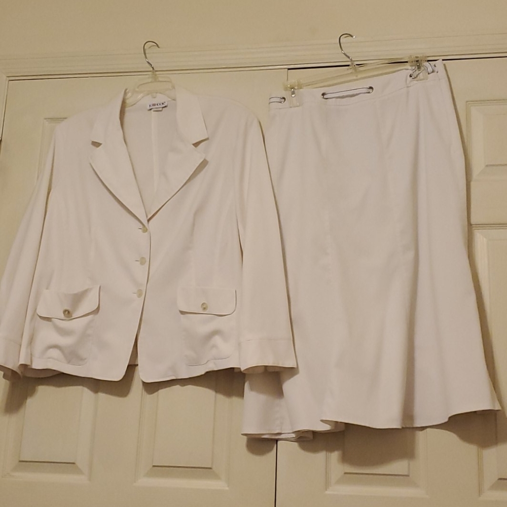 J.G.HOOK SKIRT SUIT